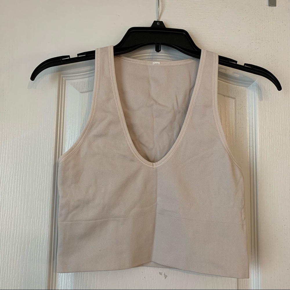 Athleta Cream Crop Top